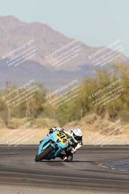 media/Nov-02-2025-CVMA (Sun) [[337aff29ab]]/Race 17-Amateur Supersport Middleweight/